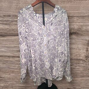 Anthropologie Pilcro Flowy Long Sleeve Lightweight Blouse Gray/White‎ Pattern